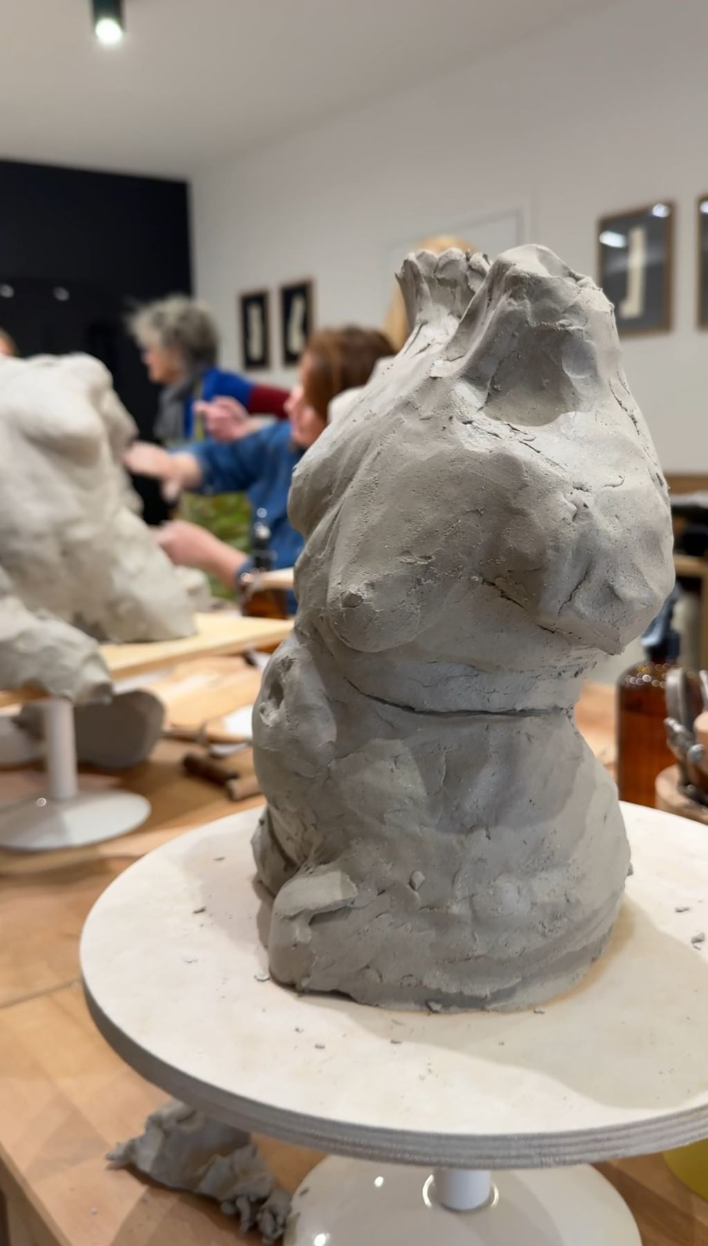 WARSZTATY RZEŹBIARSKIE - BYDGOSZCZ - MAJOLIKA