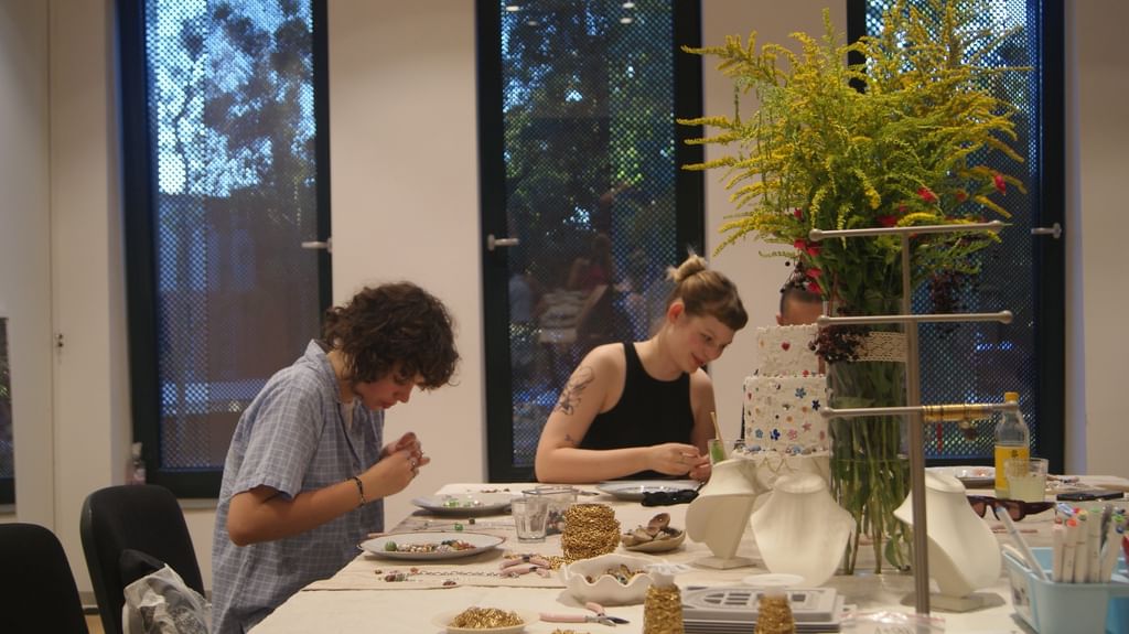 Warsztaty Upcykling biżuterii - naszyjnik z charmsami Flink concept