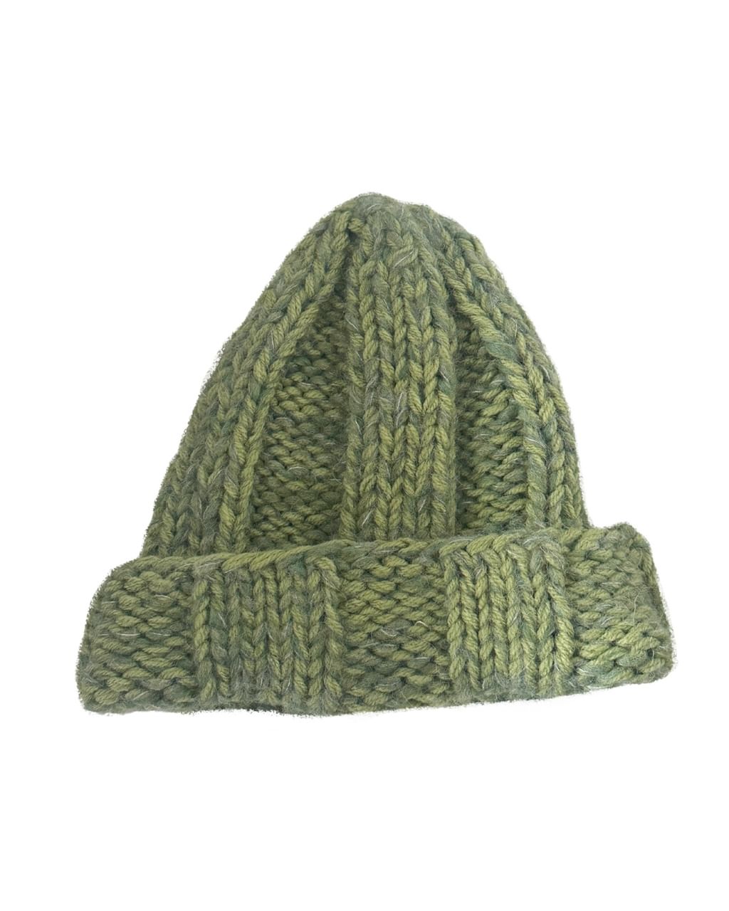 Zielona czapka z wełną