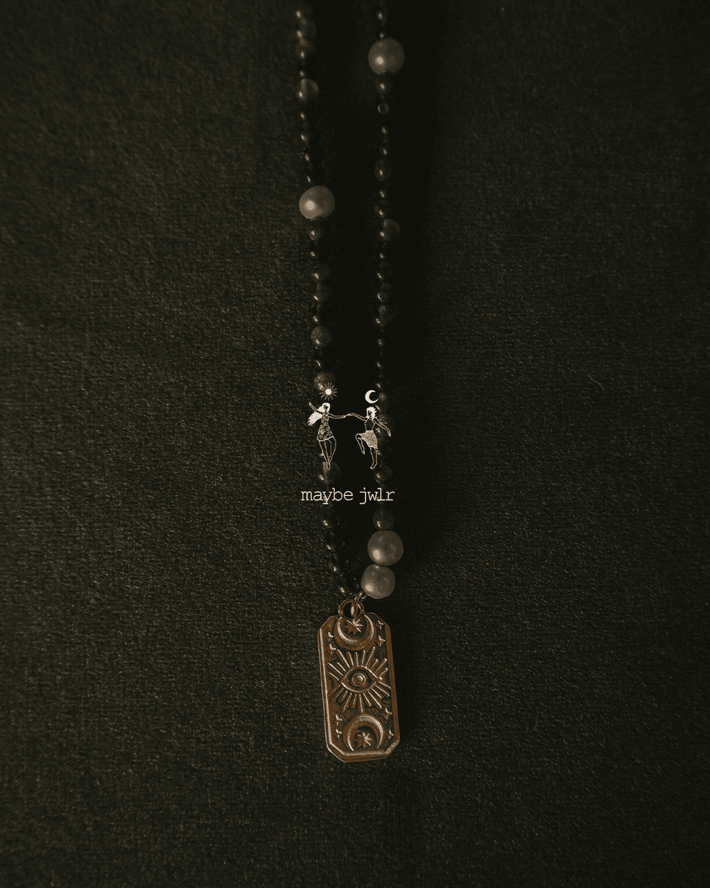 Naszyjnik ze złotego obsydianu z zawieszką