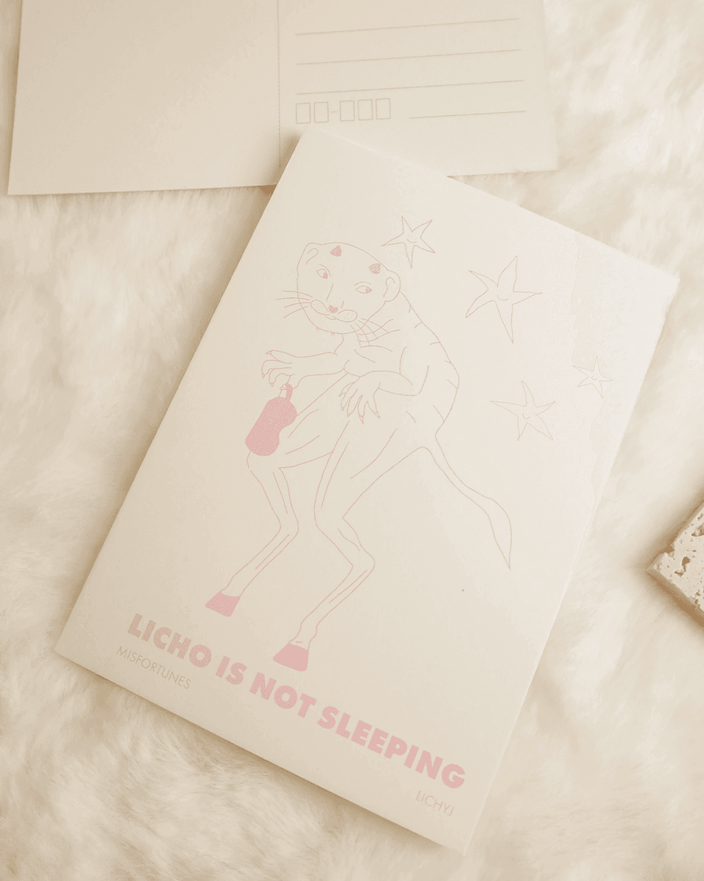 Pocztówka Ilustracja Licho nie spi