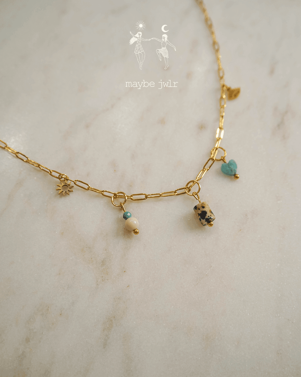 Naszyjnik z zawieszkami z kamieni