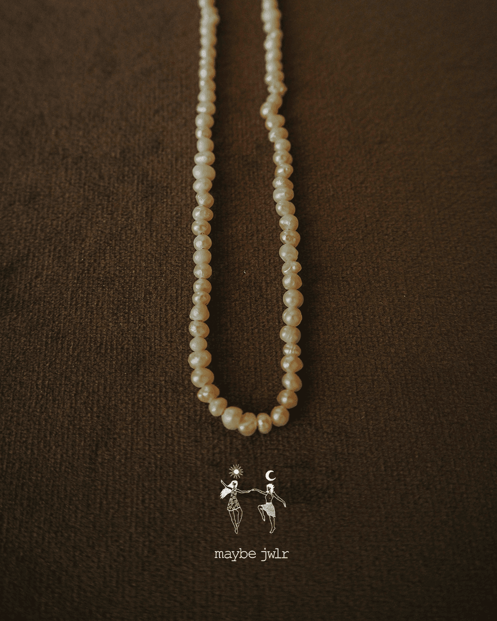 Naszyjnik z drobnych pereł