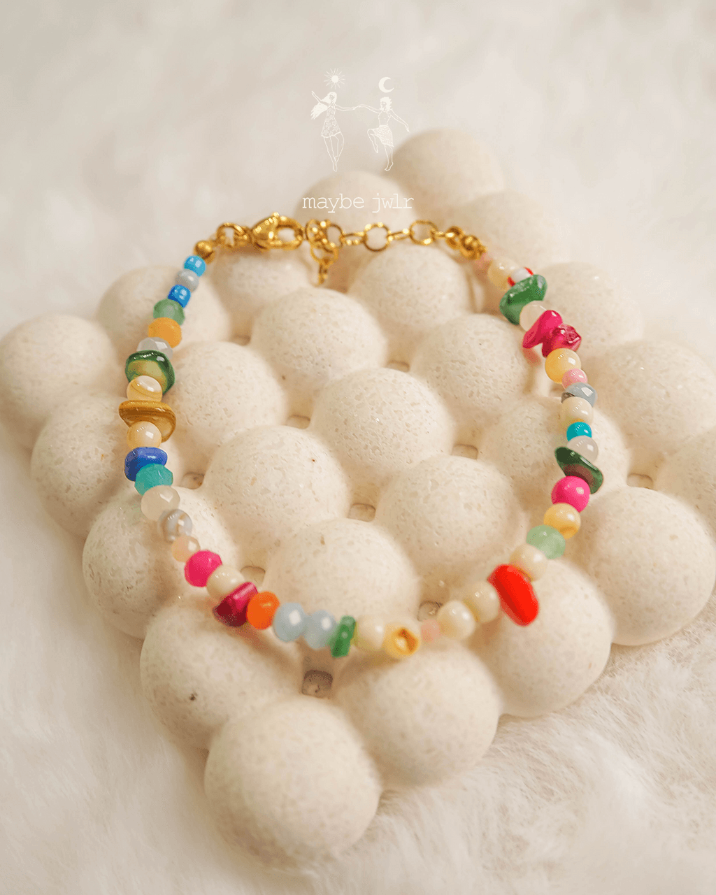 Bransoletka z nieregularnych kamieni 