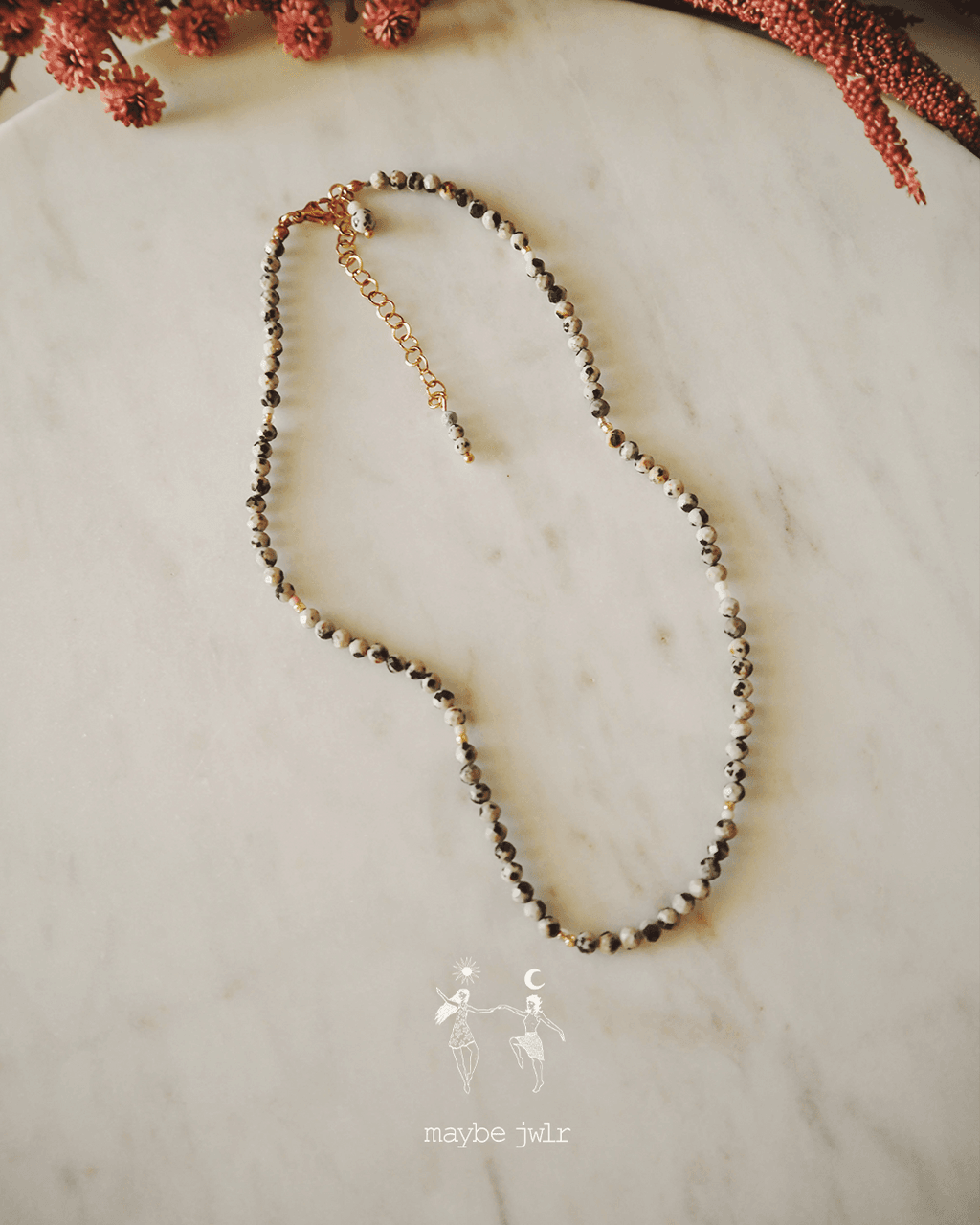 Choker z jaspisów dalmatyńskich