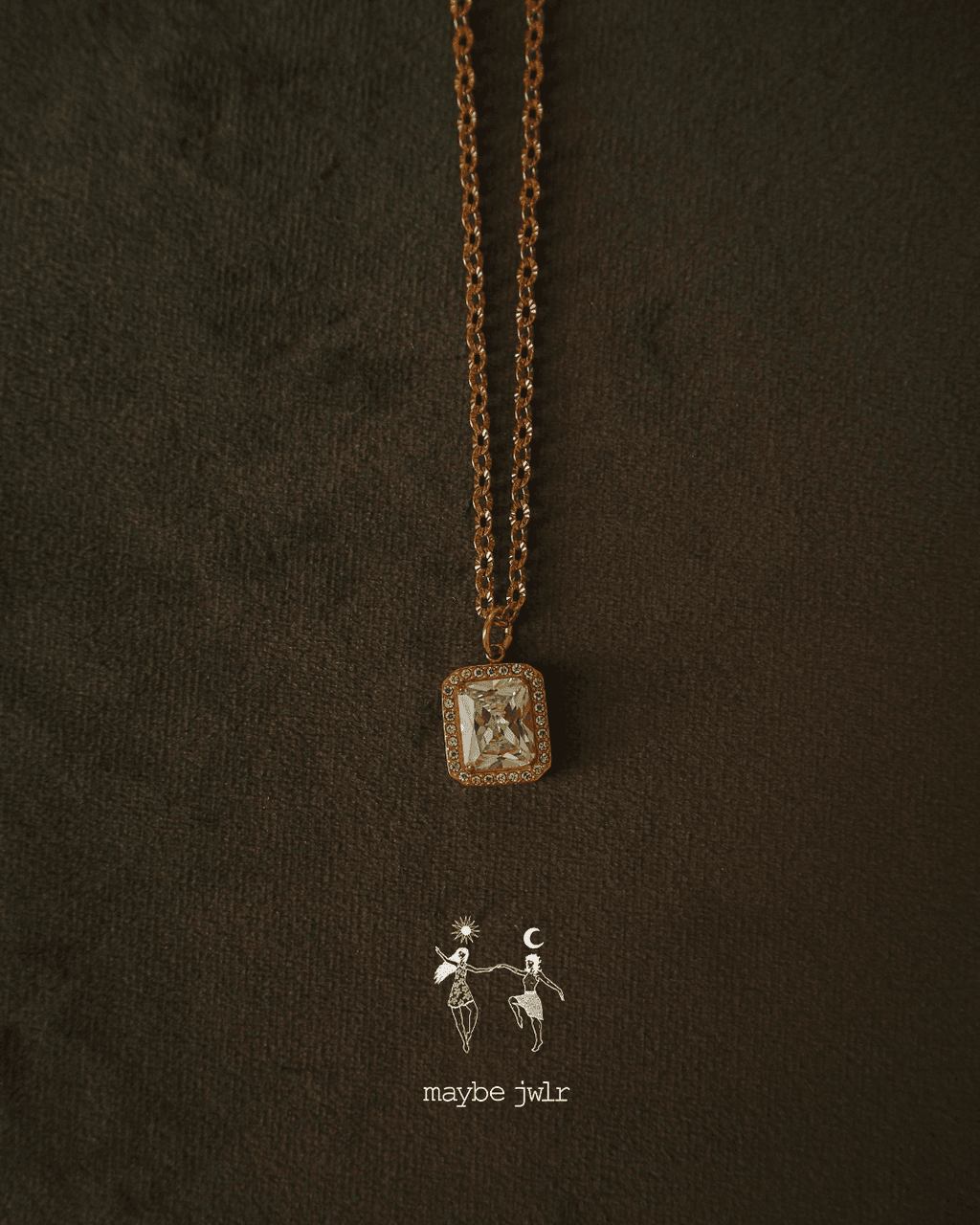 Łańcuszek z błyszczącą cyrkonią