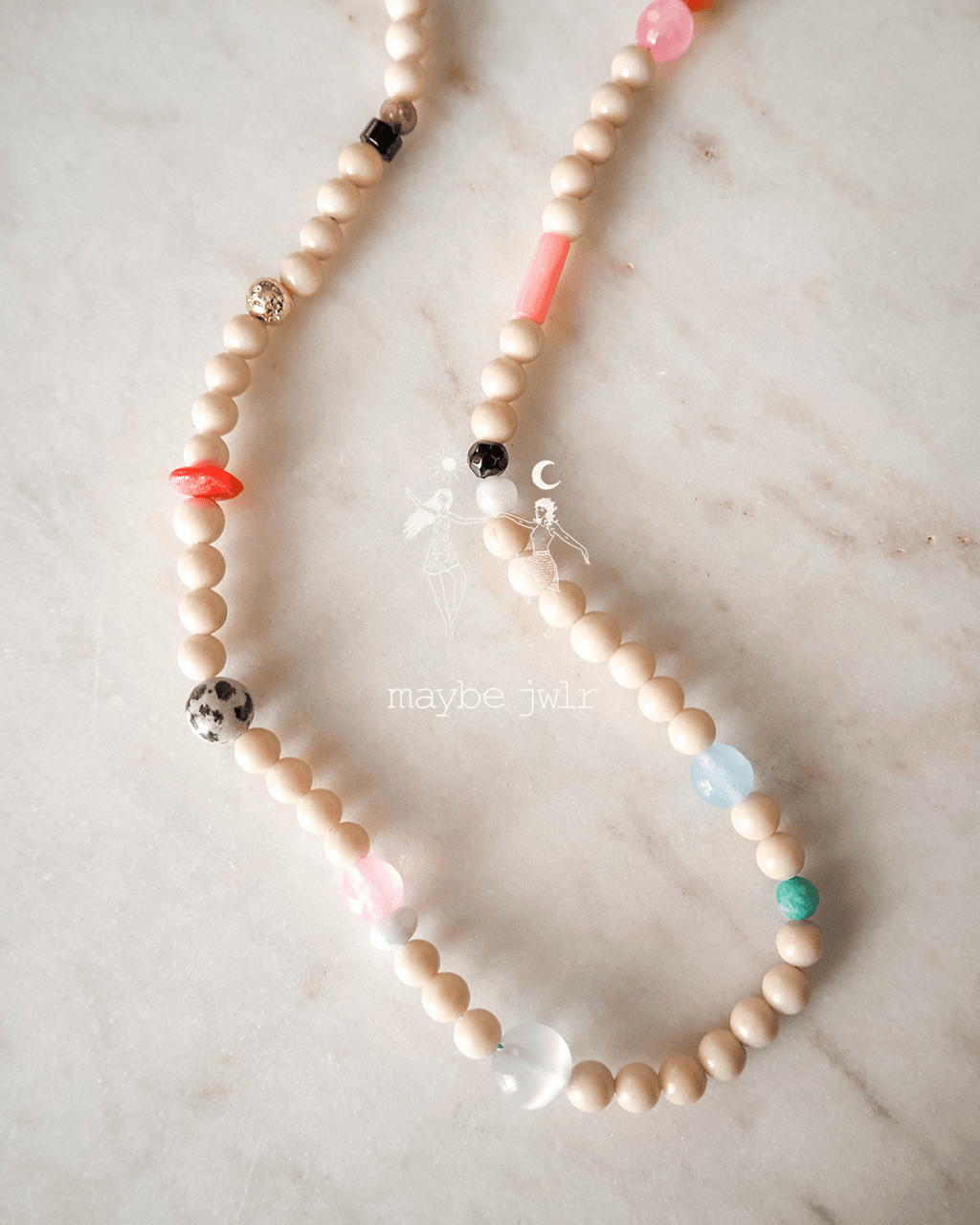 Naszyjnik z kamieni rzecznych nieregularny