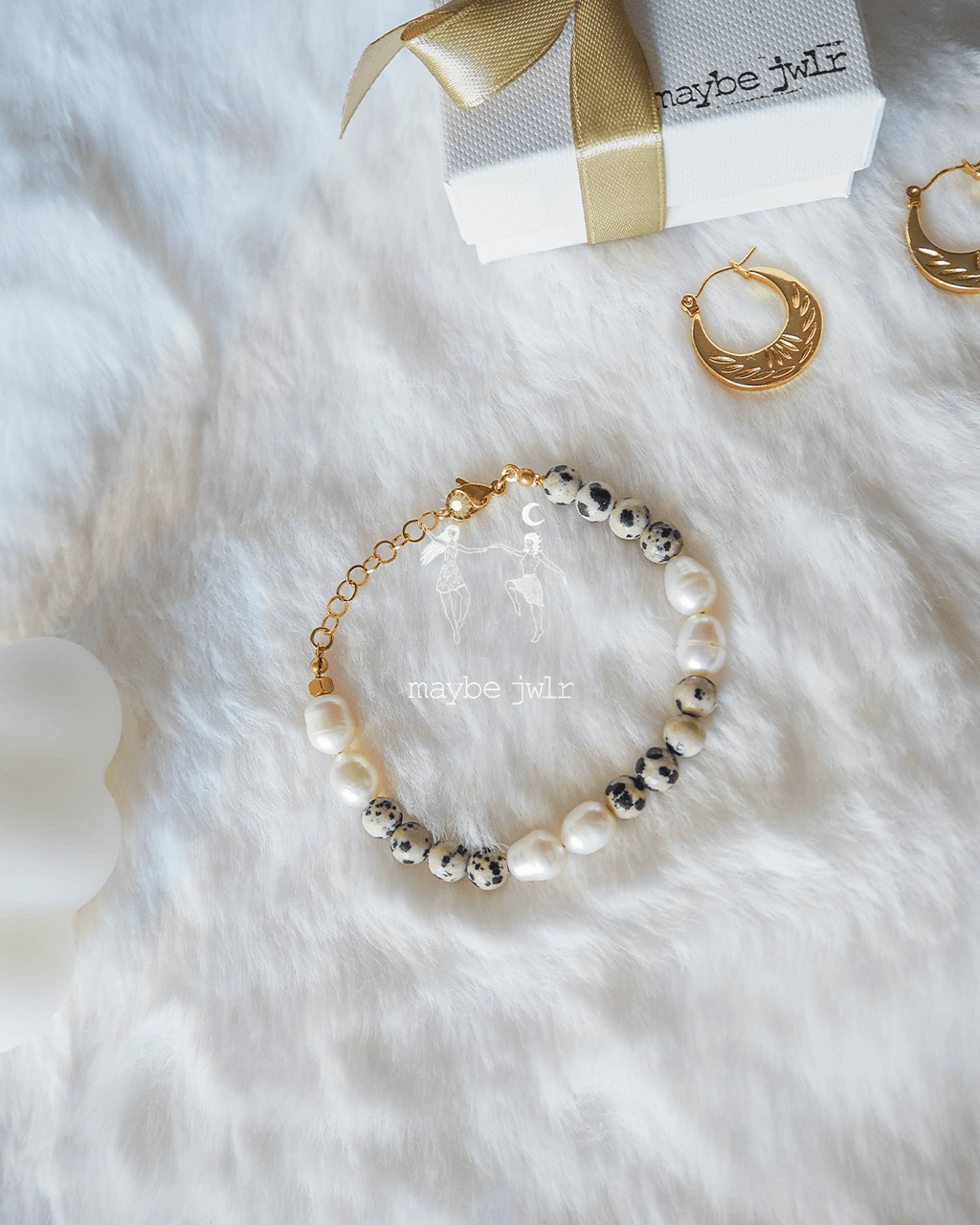 Bransoletka z jaspisów dalmatyńczyków