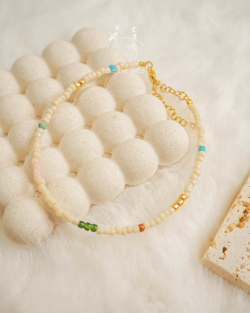 Bransoletka na nogę na kostkę z koralików