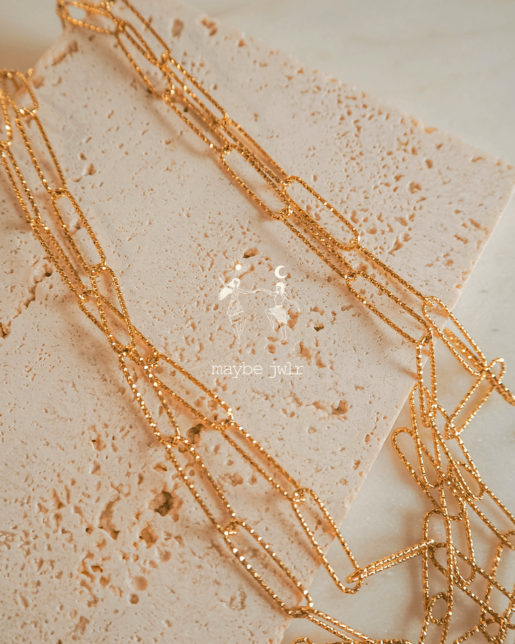 Łańcuch na szyję typu spinacz karbowany