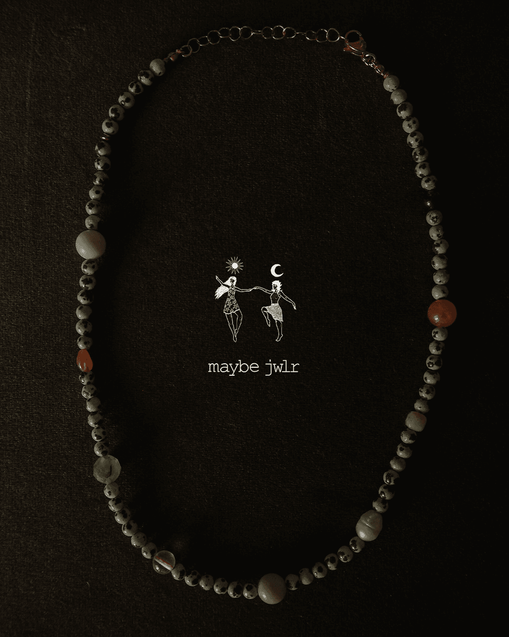  Naszyjnik z jaspisów dalmatyńczyków