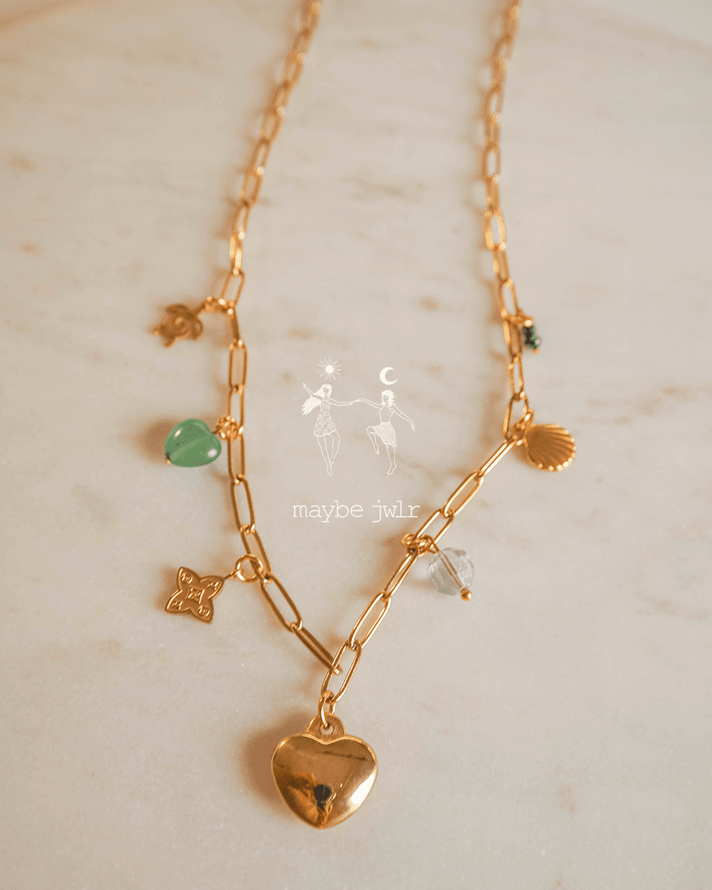 Naszyjnik z zawieszkami charms