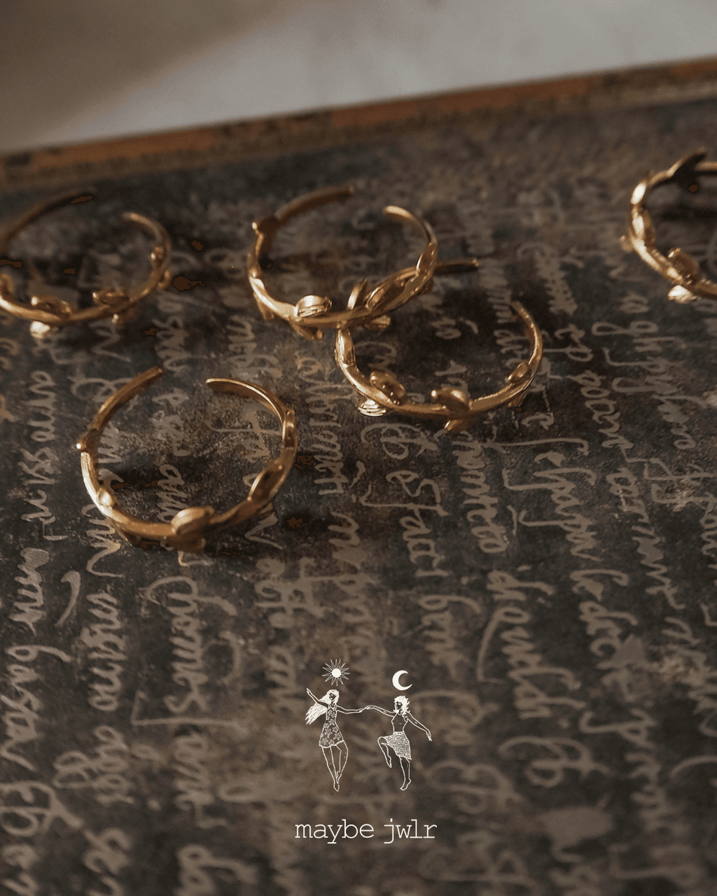 Pierścionek regulowany listki