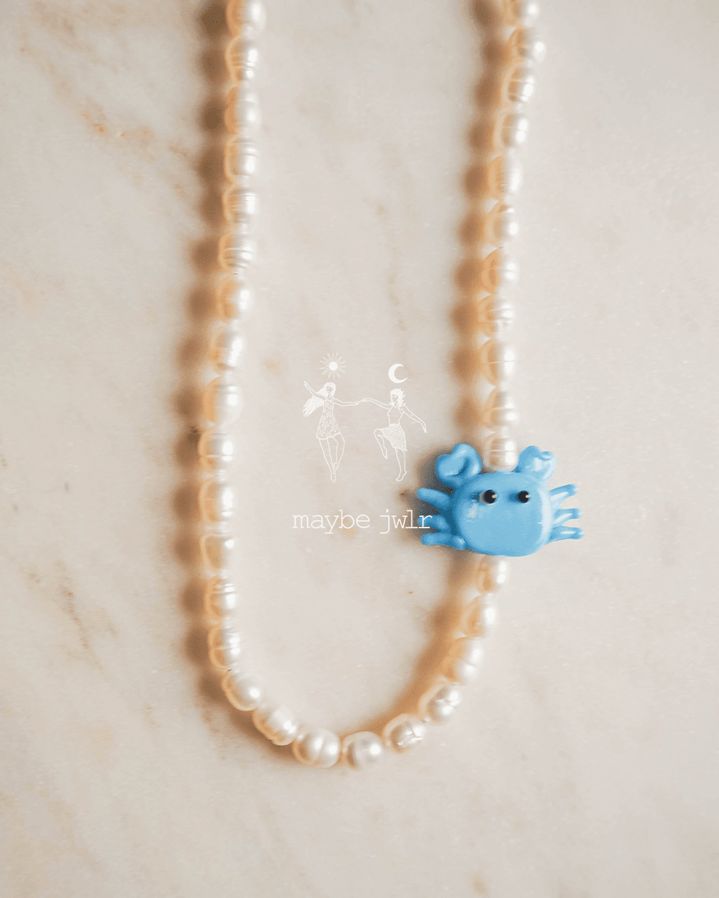 Naszyjnik z pereł naturalnych z krabem