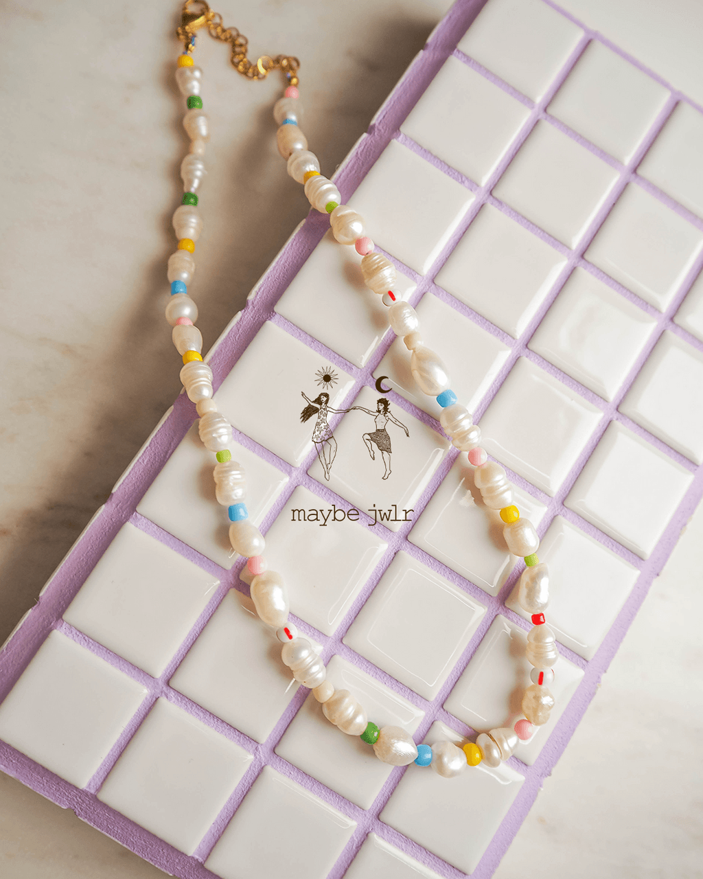 Nieregularny naszyjnik z pereł z koralikami