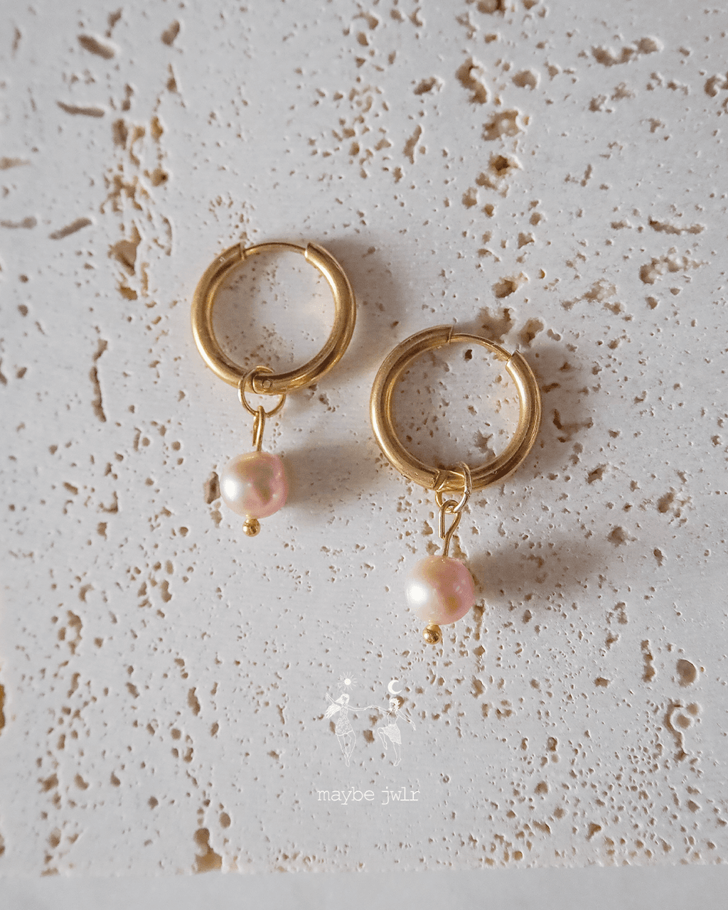 Kolczyki 2w1 z zawieszką z różowej perły