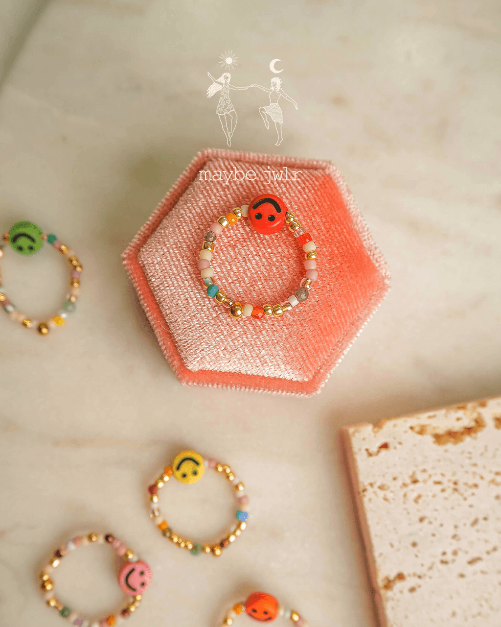 Pierścionek elastyczny Mix&Match czerwony uśmiech