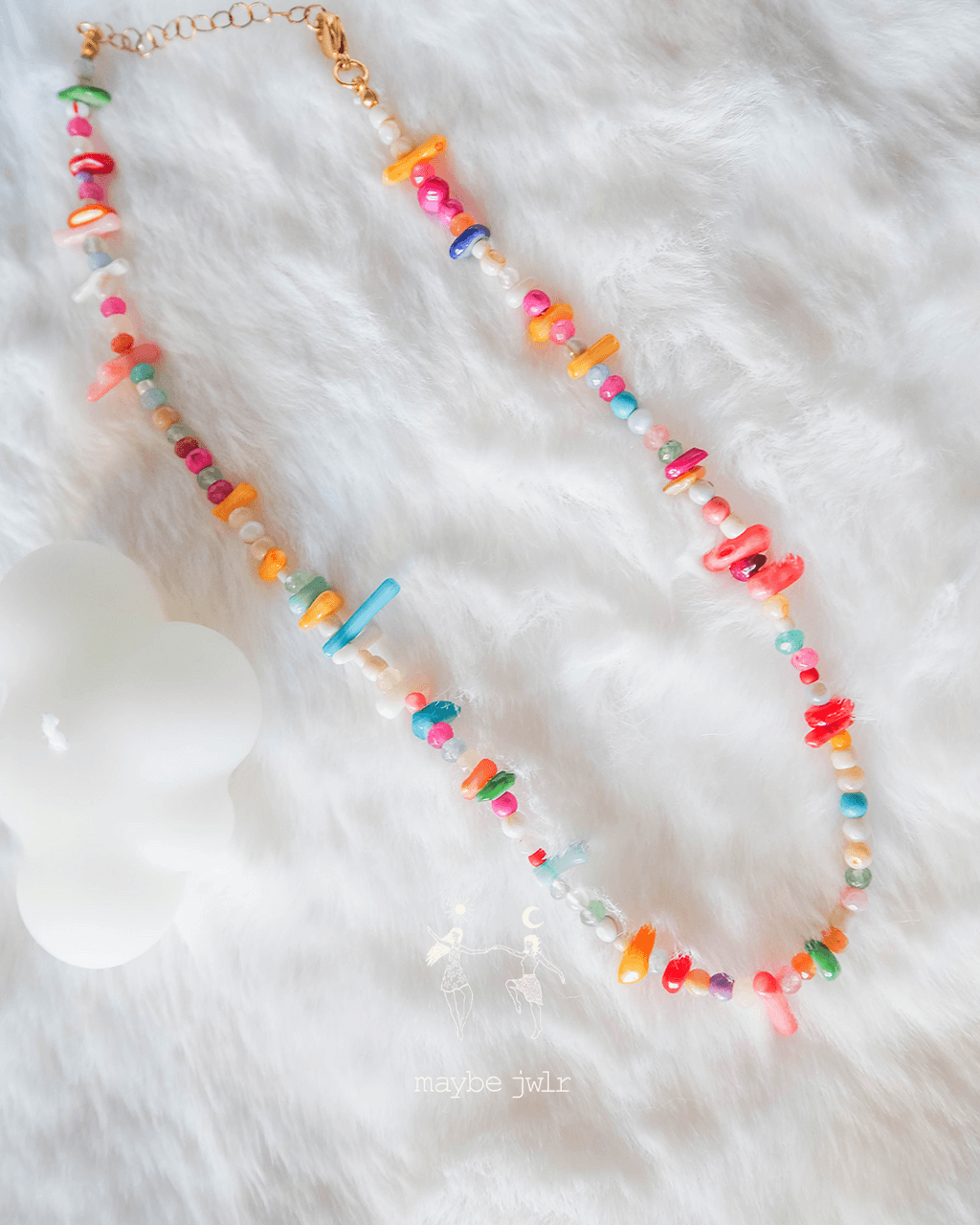 Naszyjnik z nieregularnych kamieni