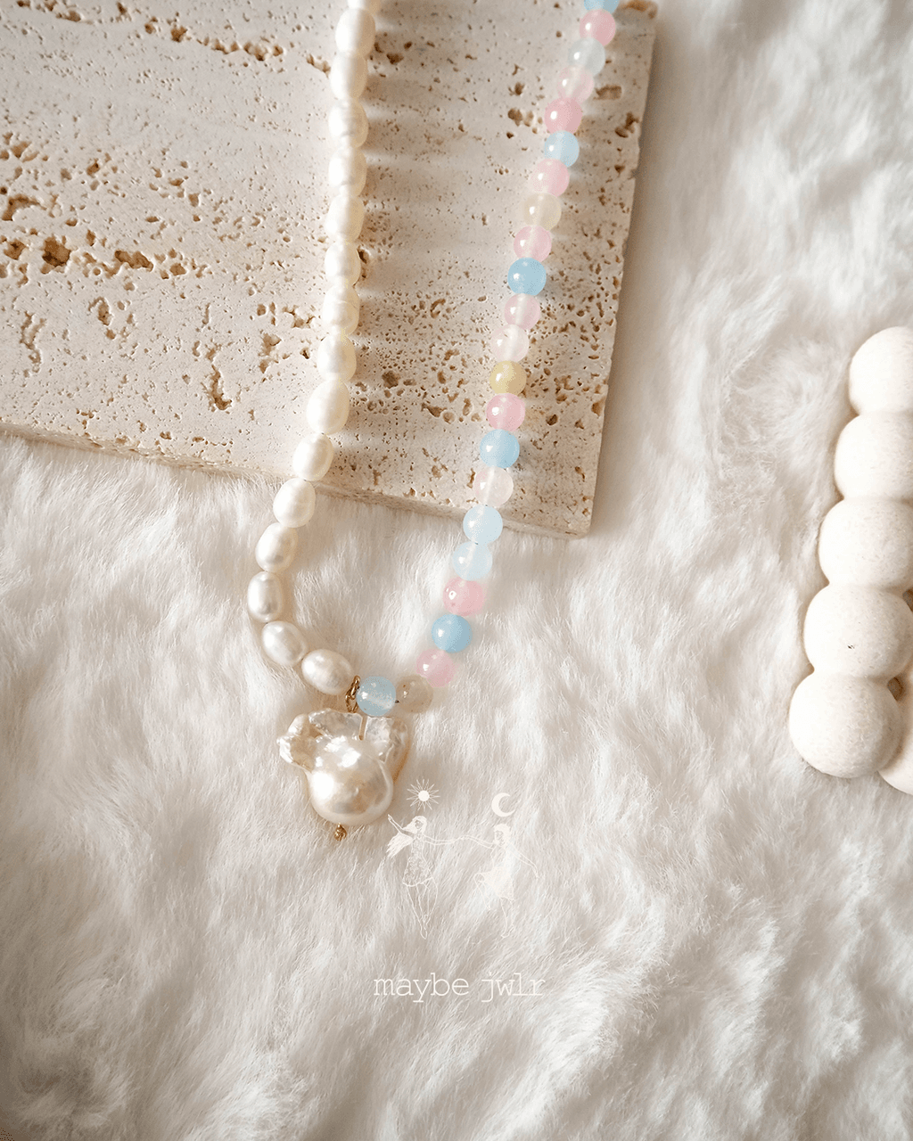 Naszyjnik z perłą barokową i jadeitem tęczowym