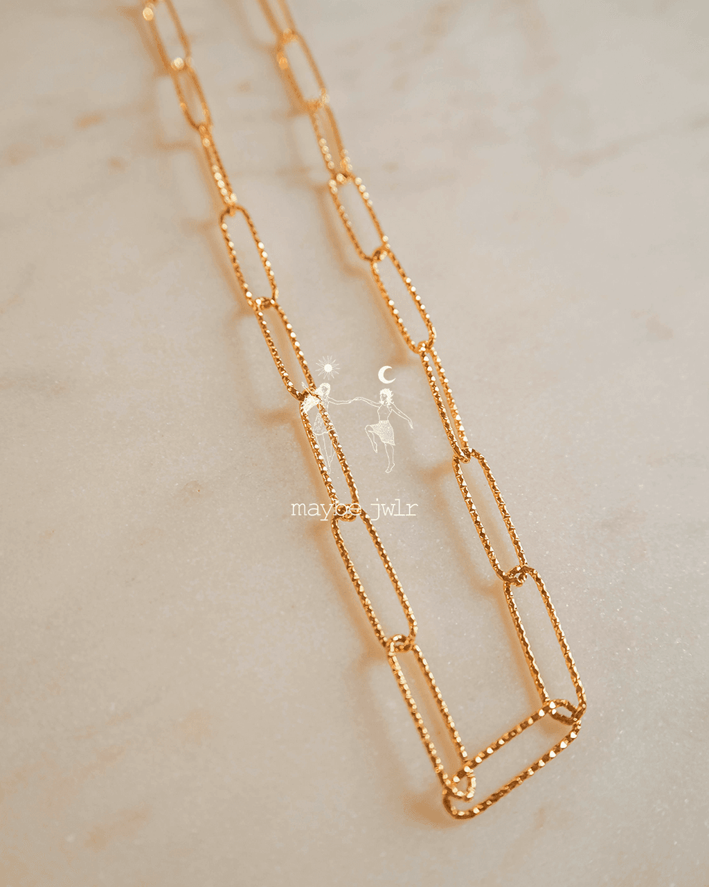 Łańcuch na szyję typu spinacz karbowany