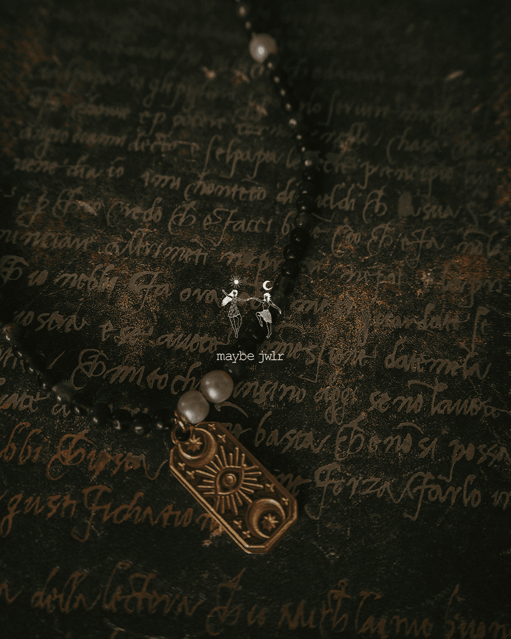 Naszyjnik ze złotego obsydianu z zawieszką