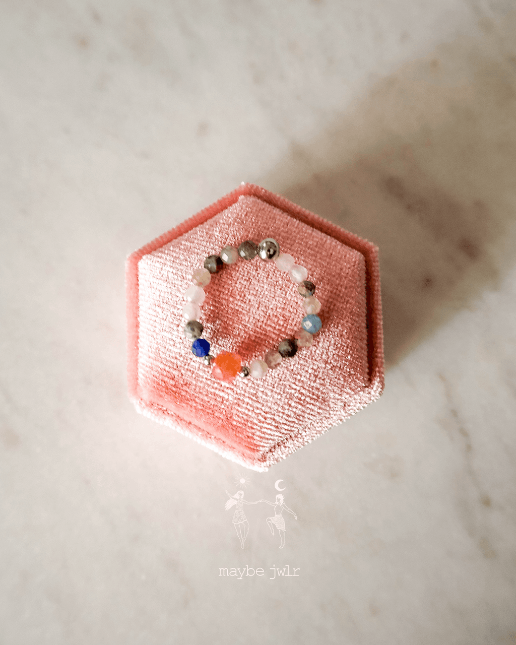 Galaxy pierścionek z kamieniem