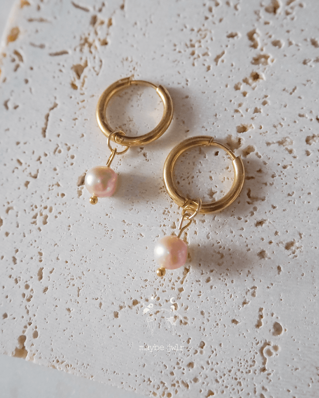 Kolczyki 2w1 z zawieszką z różowej perły