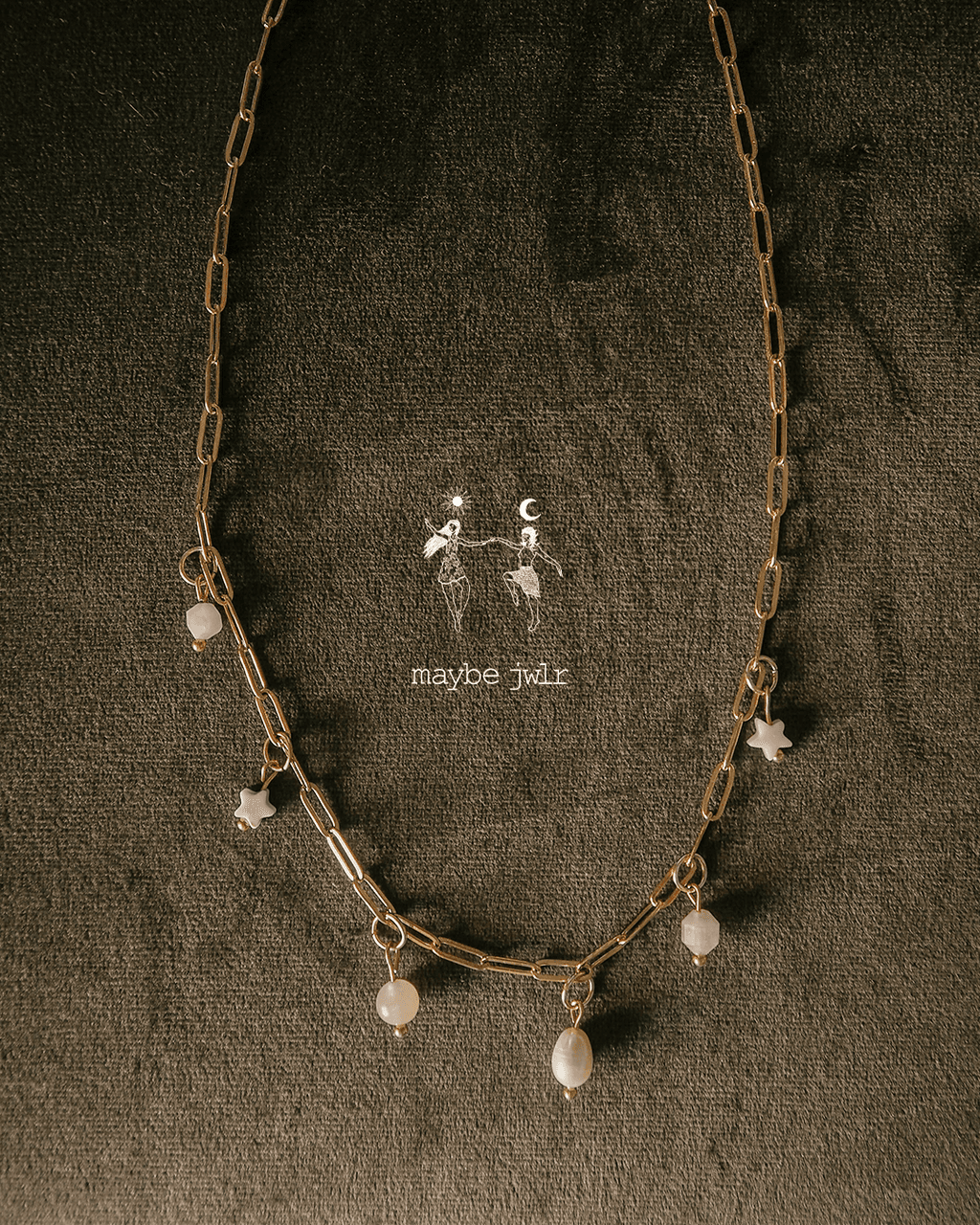 Naszyjnik z zawieszkami z kamieni