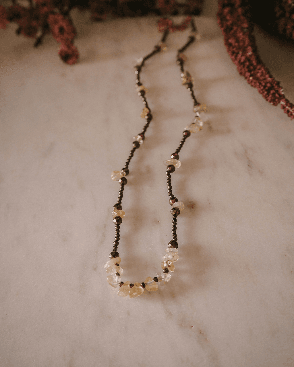 Naszyjnik z nieregularnych kamieni Honey