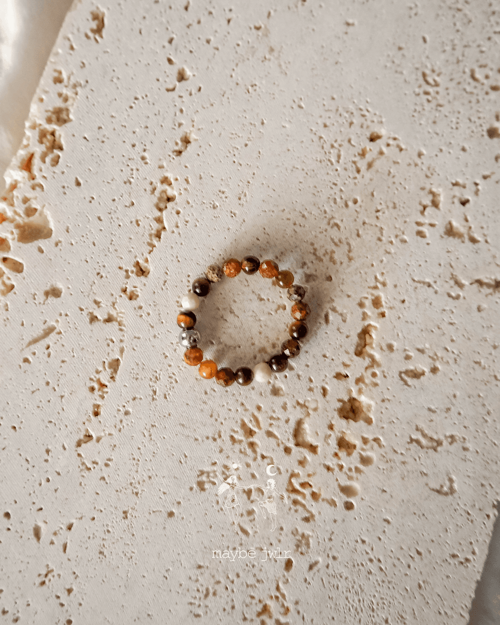 Fox pierścionek z kamieniem