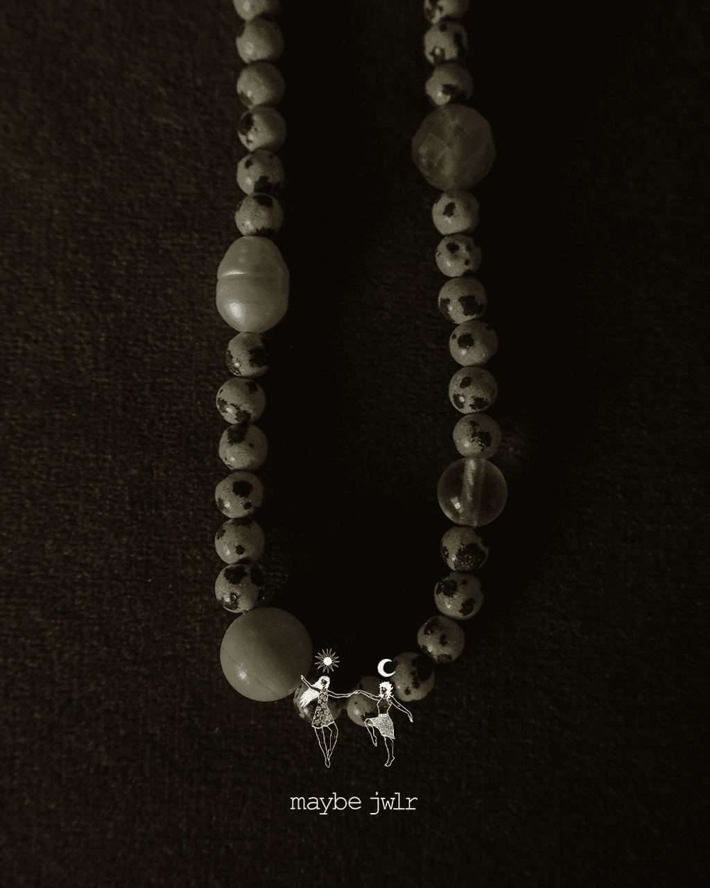  Naszyjnik z jaspisów dalmatyńczyków