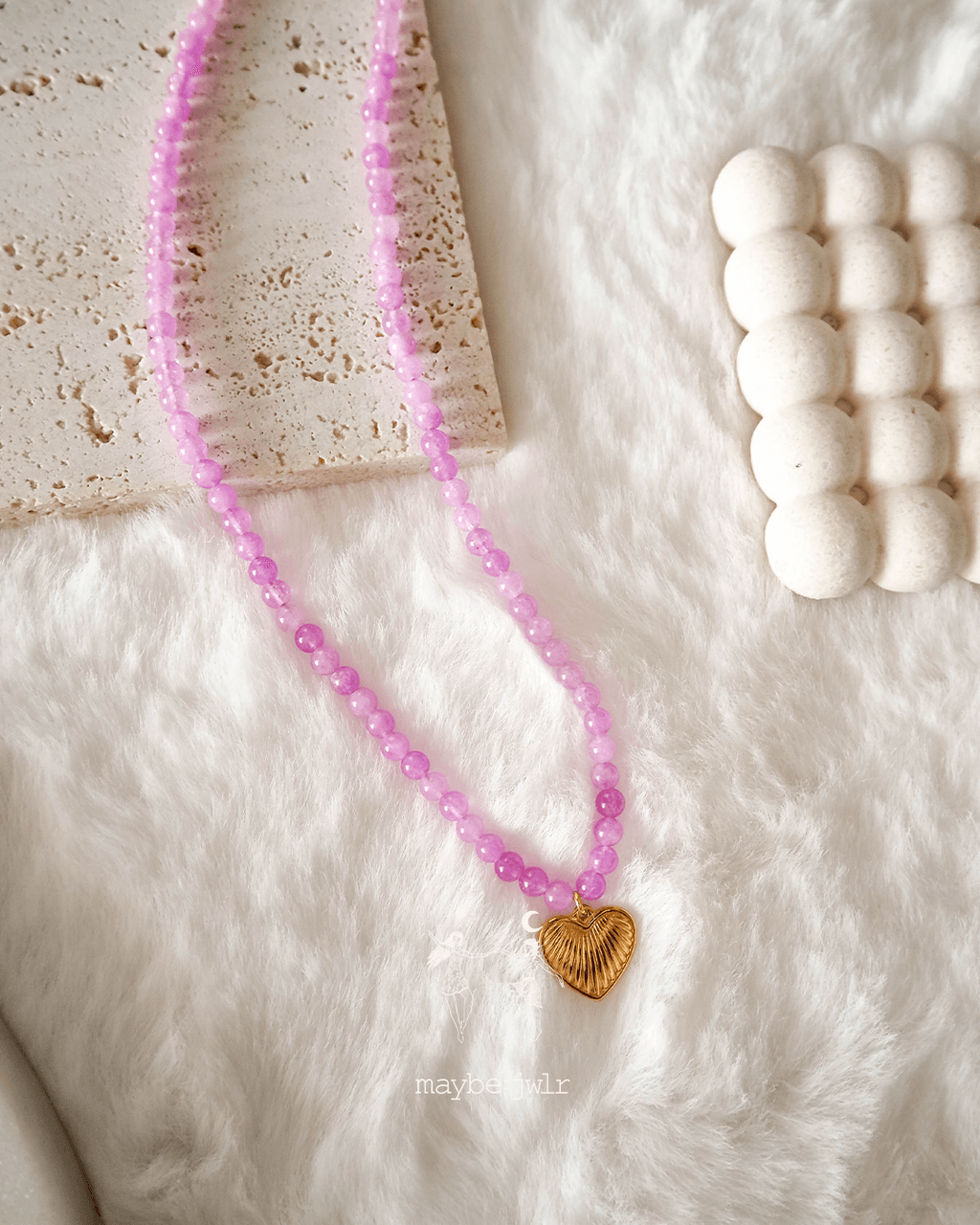 Lawendowy naszyjnik z zawieszką