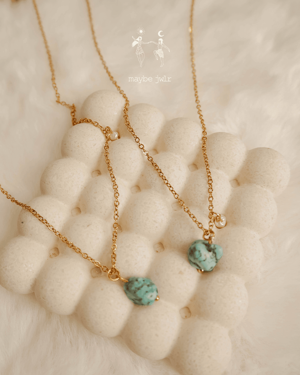 Długi łańcuszek 70 cm z kamieniem