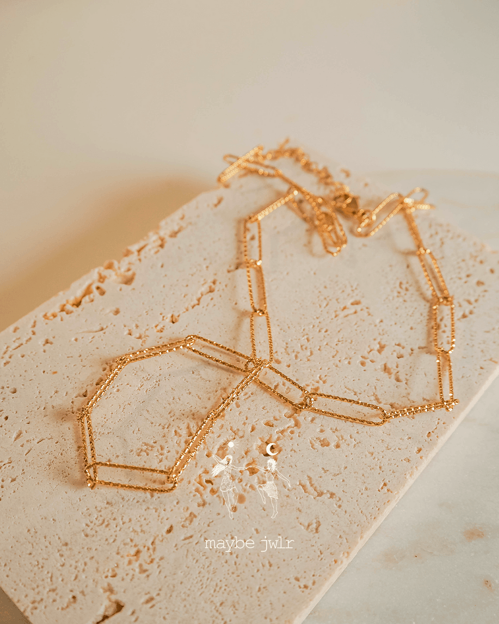 Łańcuch na szyję typu spinacz karbowany