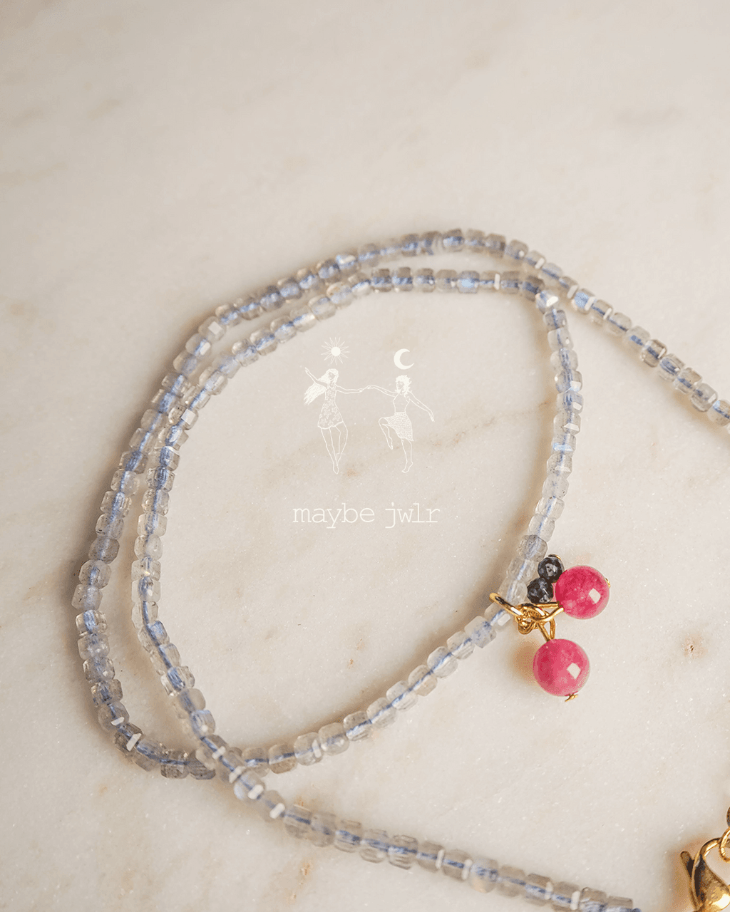 Naszyjnik z magicznego labradorytu z wisienką