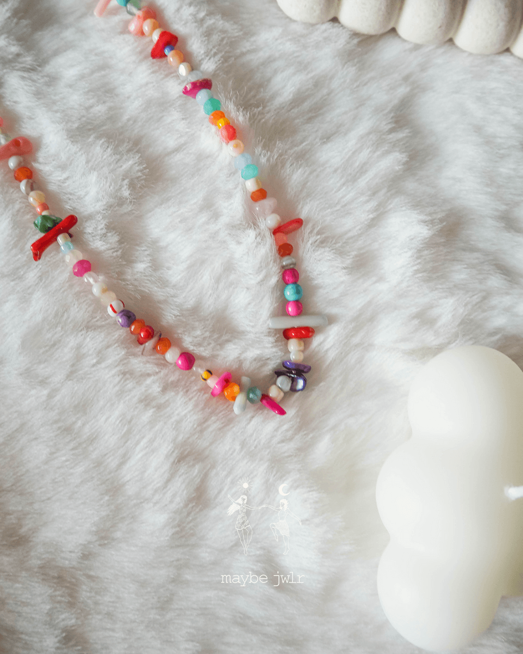 Naszyjnik z nieregularnych kamieni