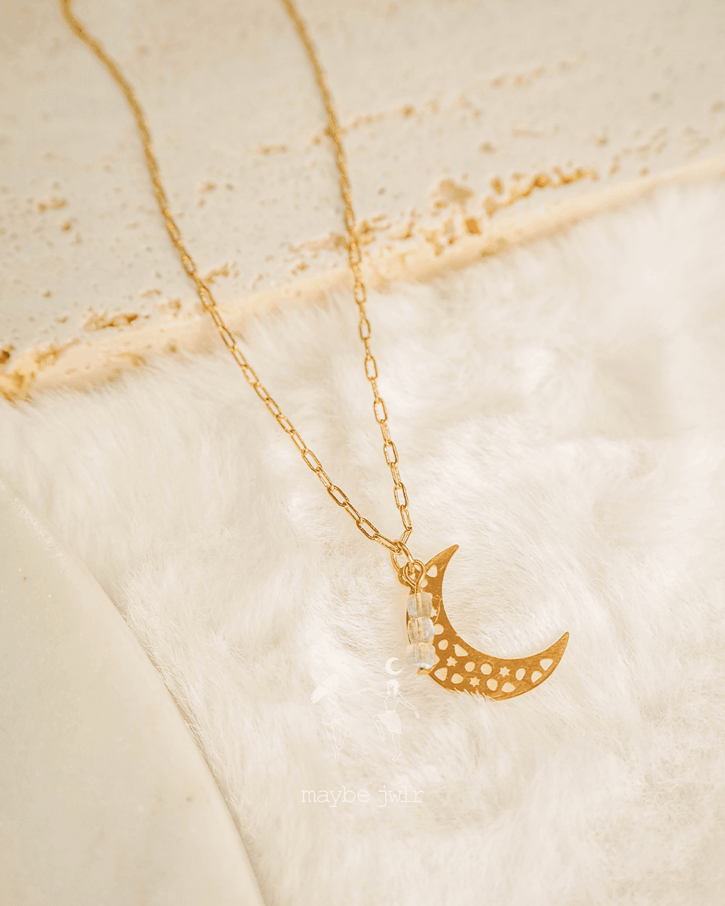 Złoty łańcuszek z ażurowym księżycem Intuicja