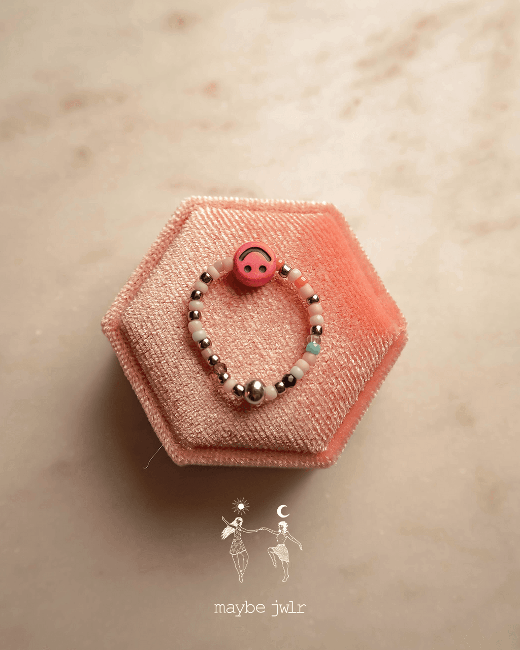 Pierścionek elastyczny z uśmieszkiem 61 mm 