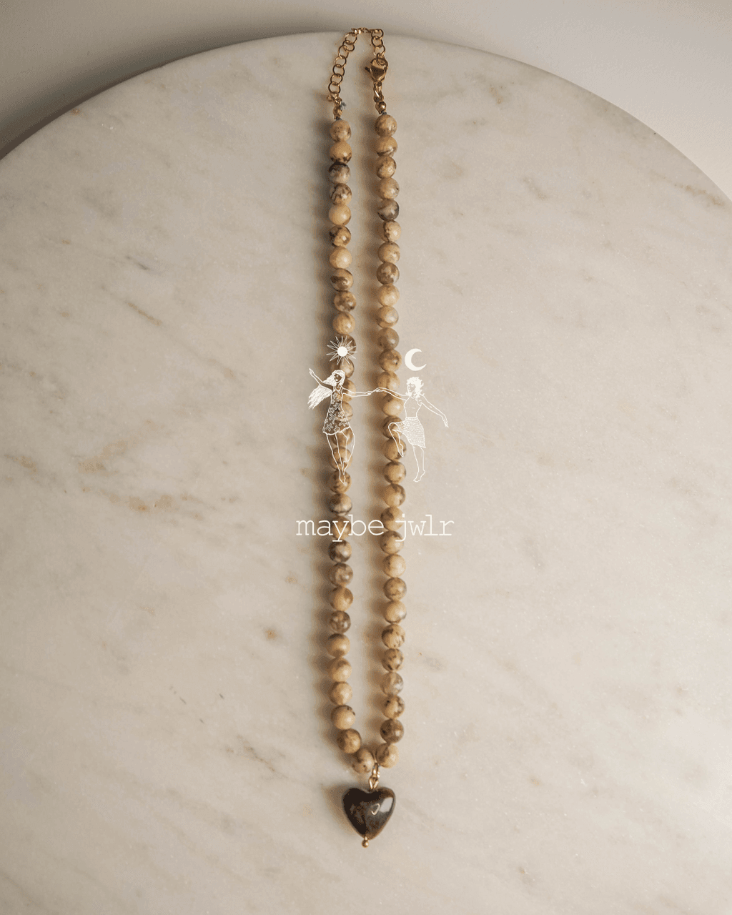  Naszyjnik z jasnych kamieni agat z serduszkiem