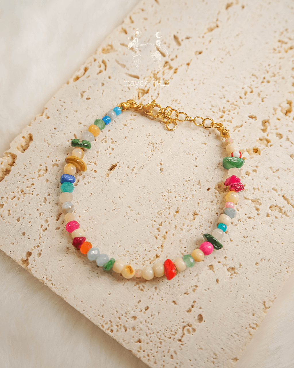 Bransoletka z nieregularnych kamieni 