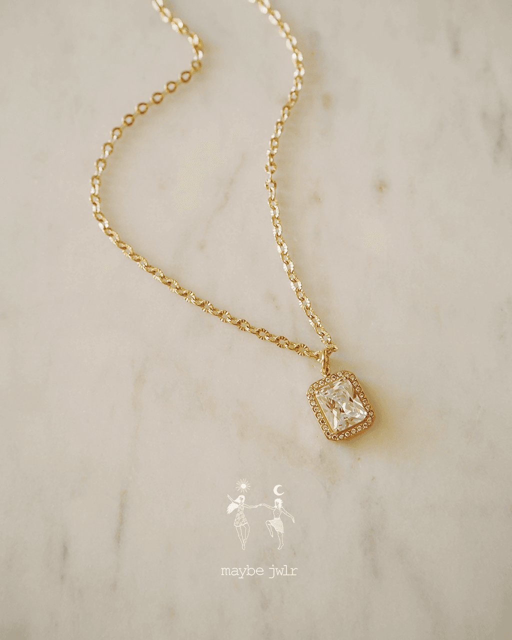 Łańcuszek z błyszczącą cyrkonią