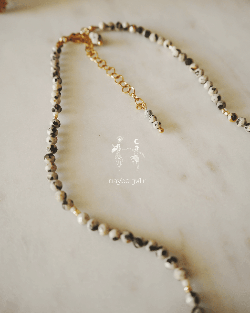 Choker z jaspisów dalmatyńskich