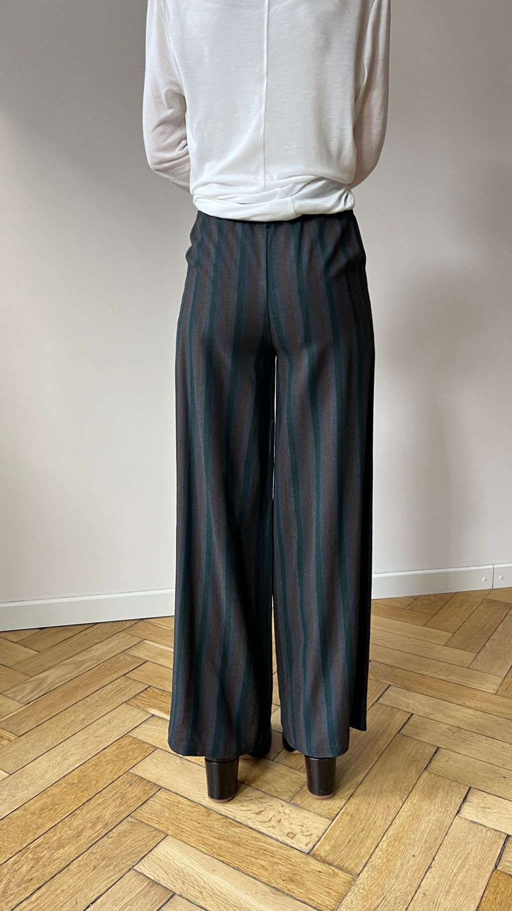 Spodnie w paski z tkaniny vintage 