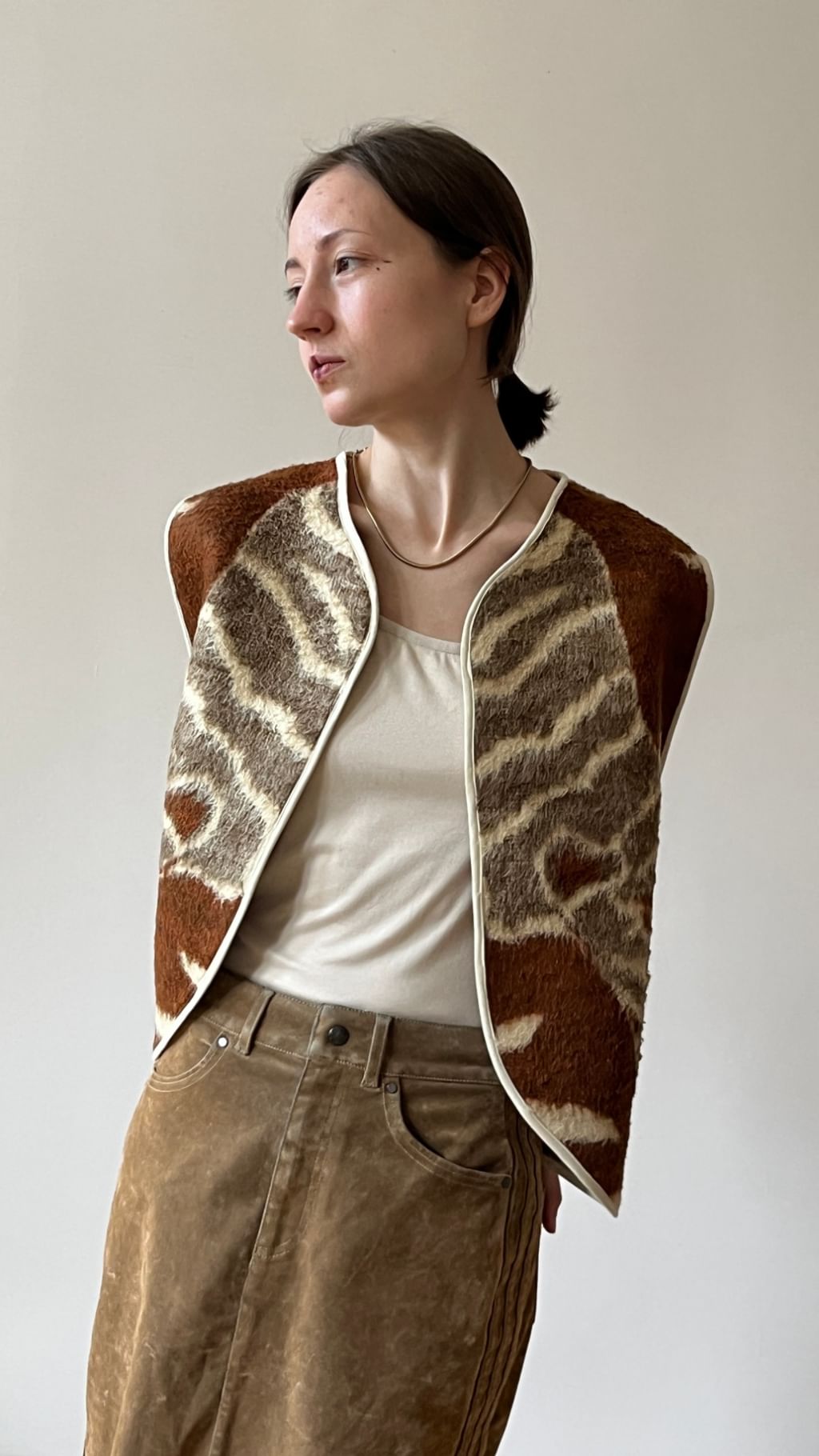 Duża kamizelka z kotami z bawełnianego koca vintage 