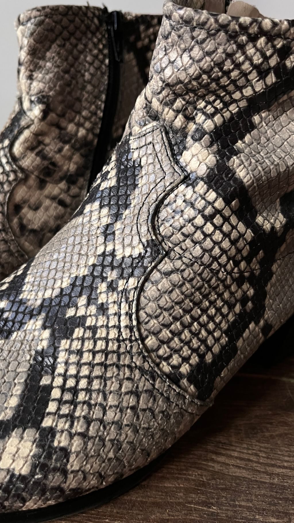 Skórzane botki skóra wężą