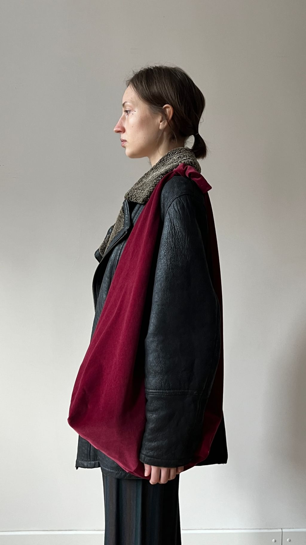 Duża torebka origami uszyta z welurowej tkaniny