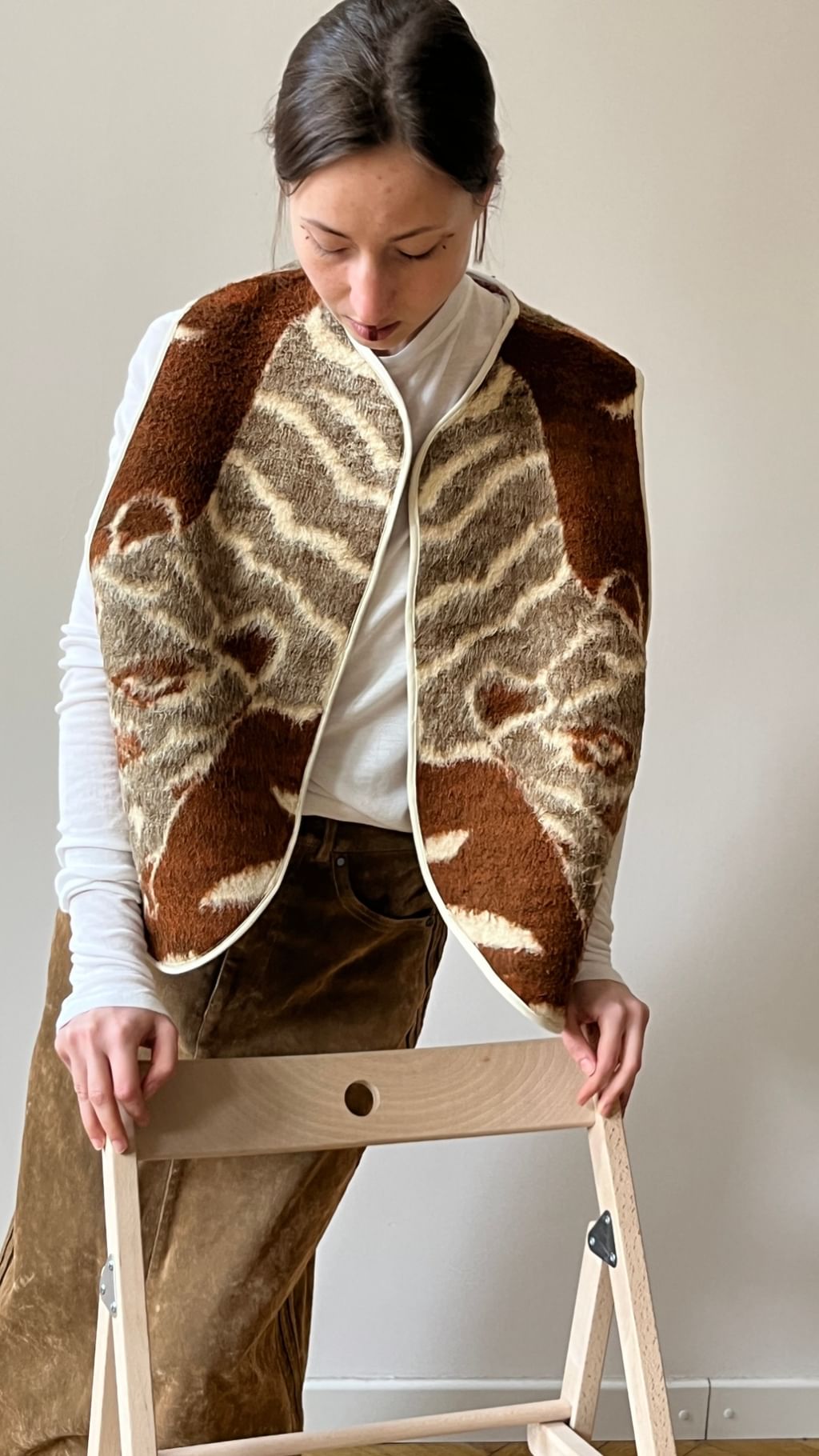 Duża kamizelka z kotami z bawełnianego koca vintage 