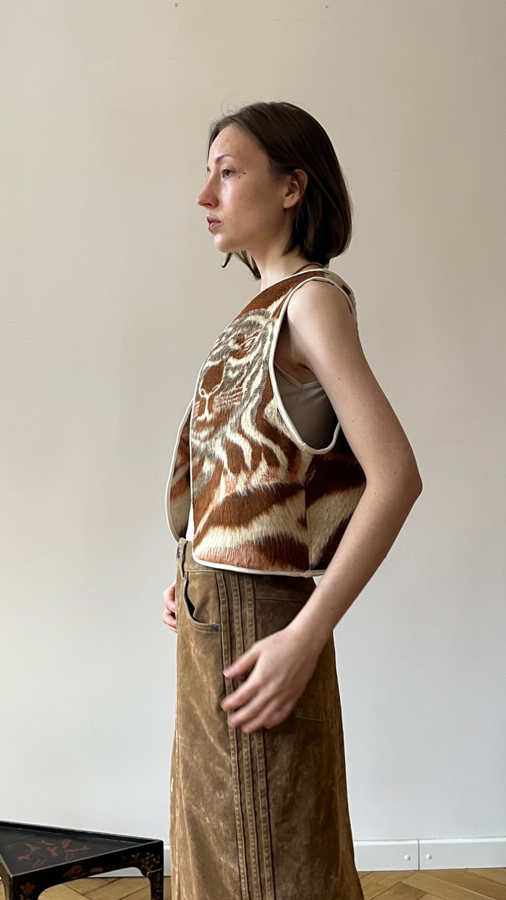 Krótka kamizelka z kotami z bawełnianego koca vintage