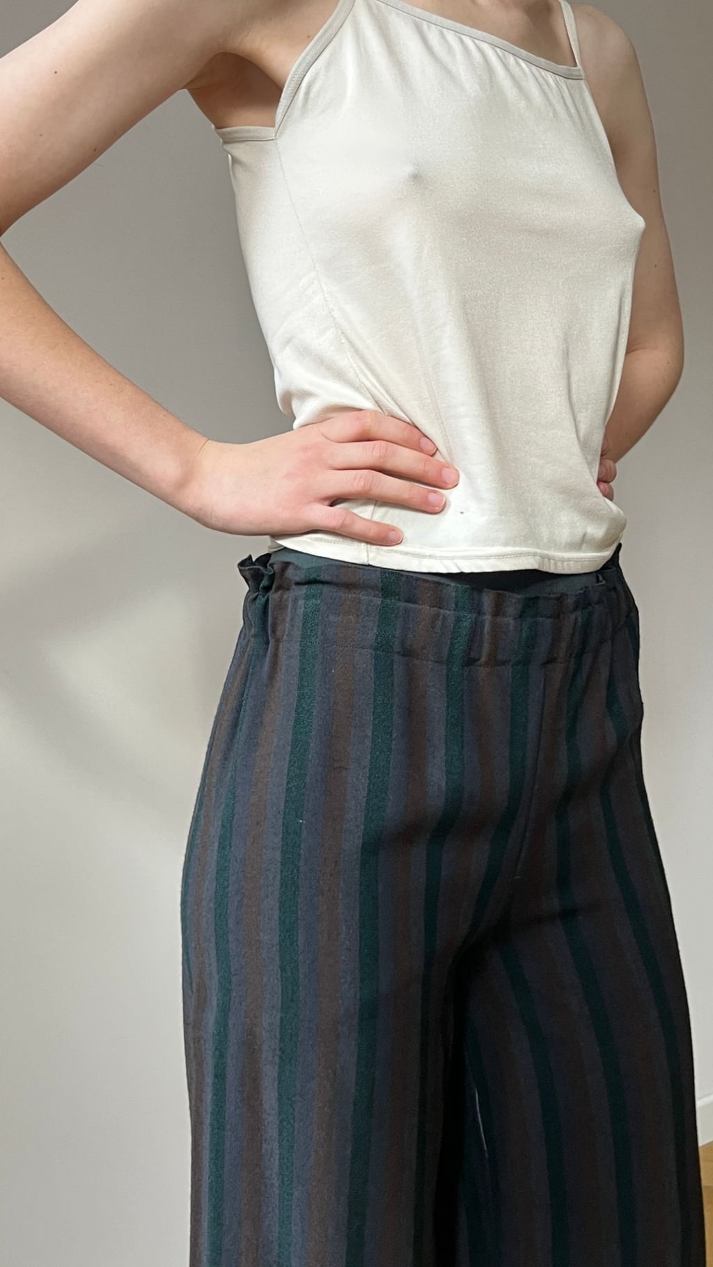 Spodnie w paski z tkaniny vintage 