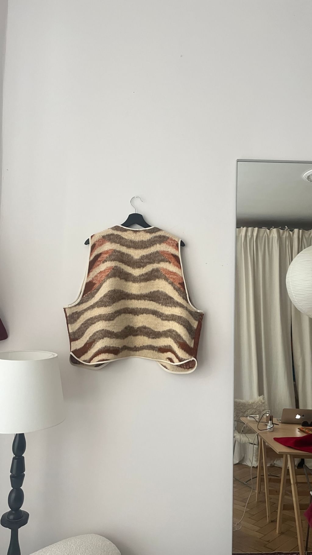 Upcycled - Kamizelka z bawełnianego kocyka w koty 